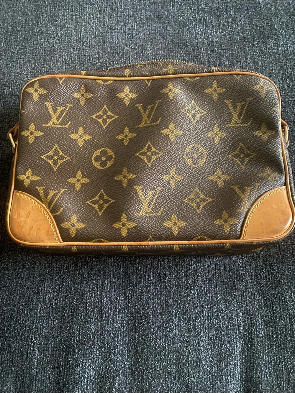 Louis Vuitton Trocadero 23 Monogram Canvas Shoulder/Crossbody, GUC